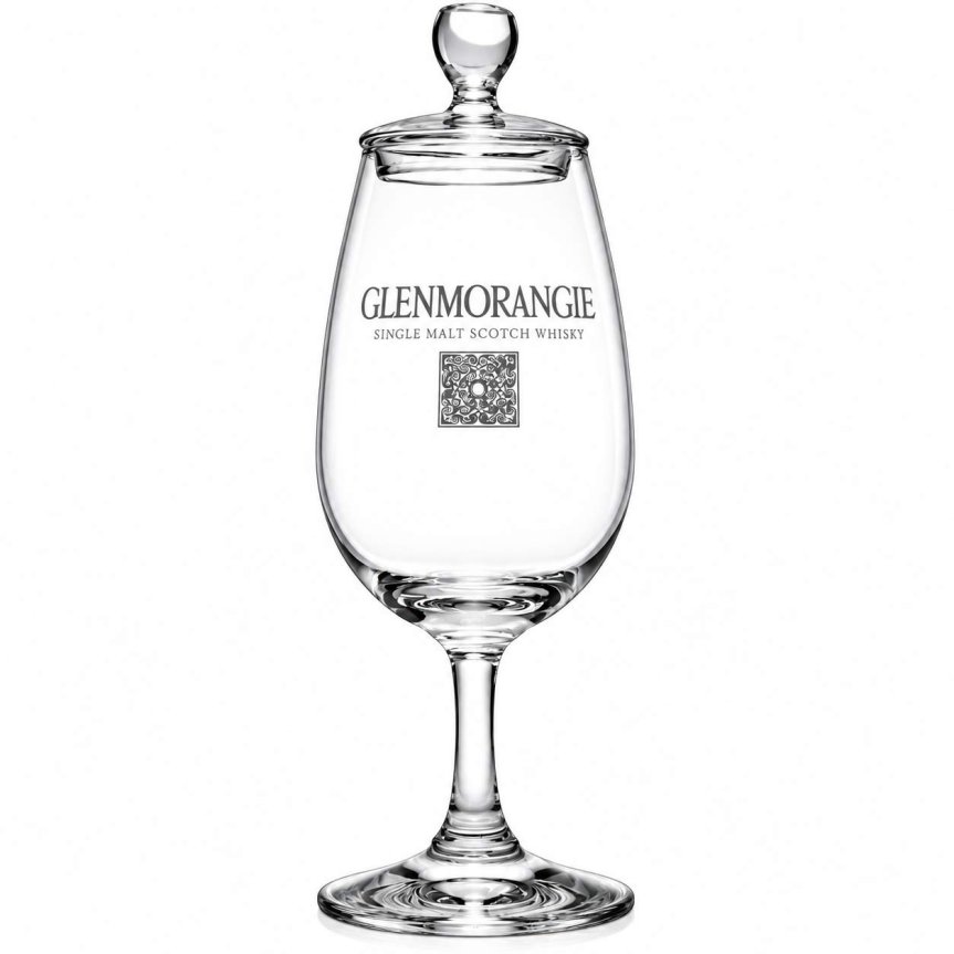 Zoomaa kuva kohteesta Glenmorangie testilasi kannella