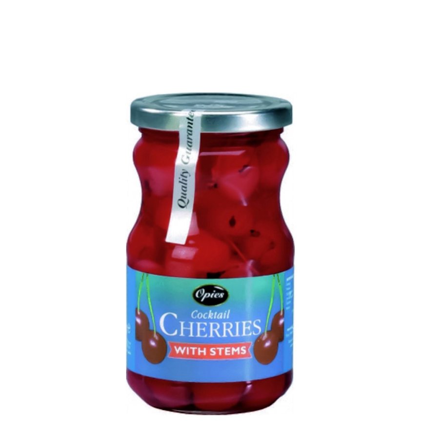 Punaiset marjat varsilla cocktail berries with stems