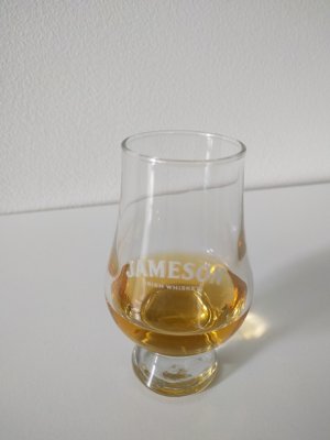 Jameson viskilasi Glencairn